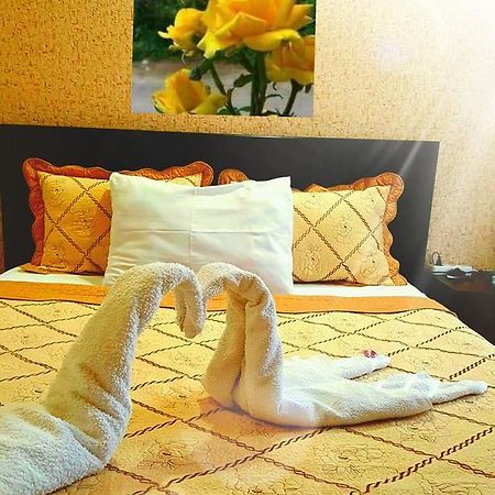 טביליסי Hotel Sali מראה חיצוני תמונה